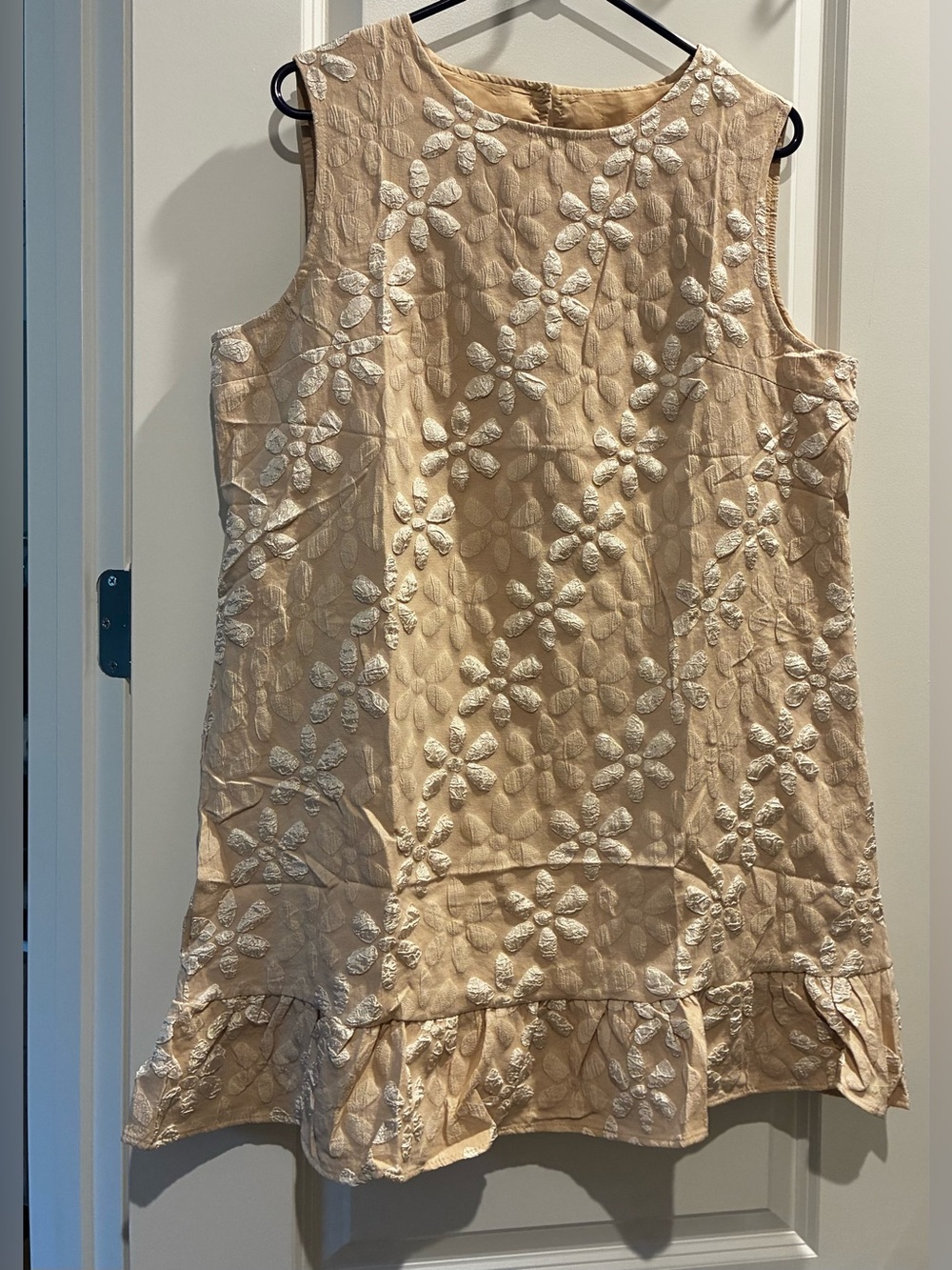 Embroidered Floral Sleeveless Shift Dress in Beige XL